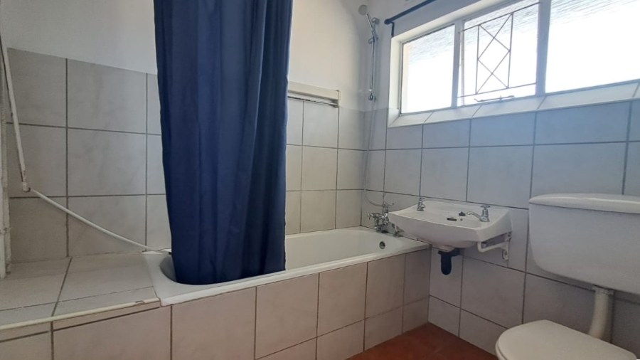 To Let 1 Bedroom Property for Rent in Beacon Bay Eastern Cape